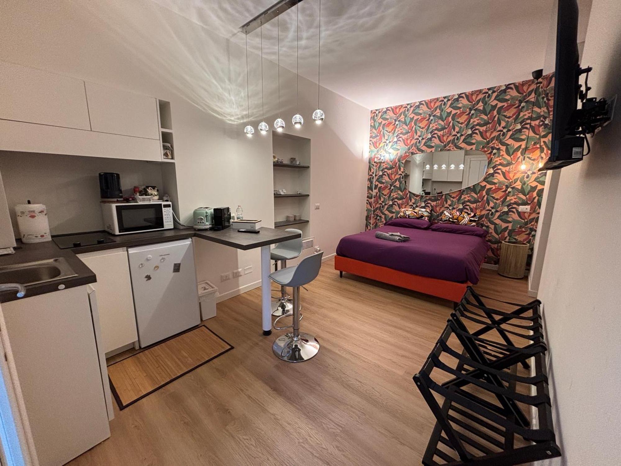 La Vecchia Milano-Les Nubles Vannucci - Il Ballatoio E Il Cortile Extérieur photo