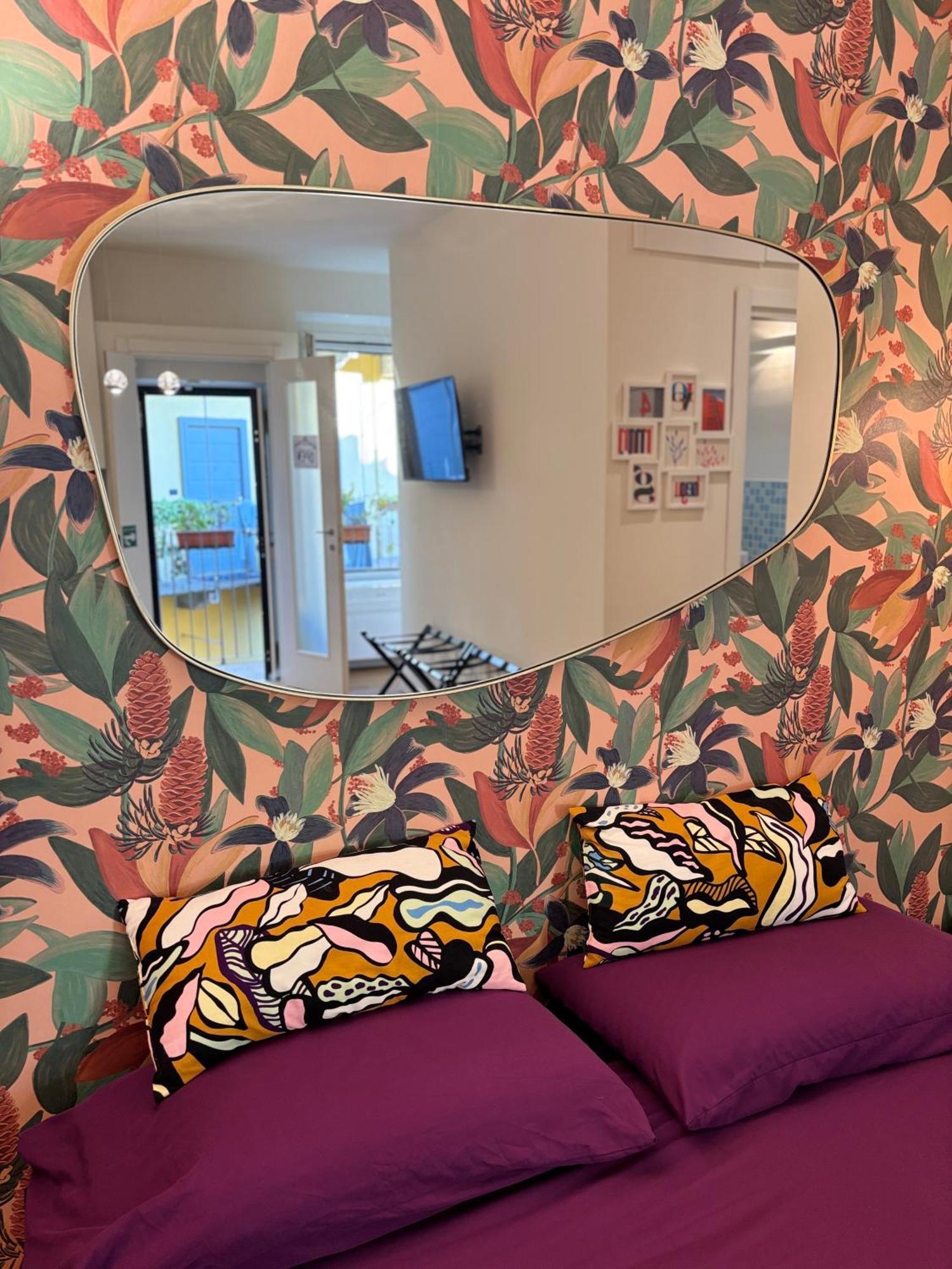 La Vecchia Milano-Les Nubles Vannucci - Il Ballatoio E Il Cortile Extérieur photo
