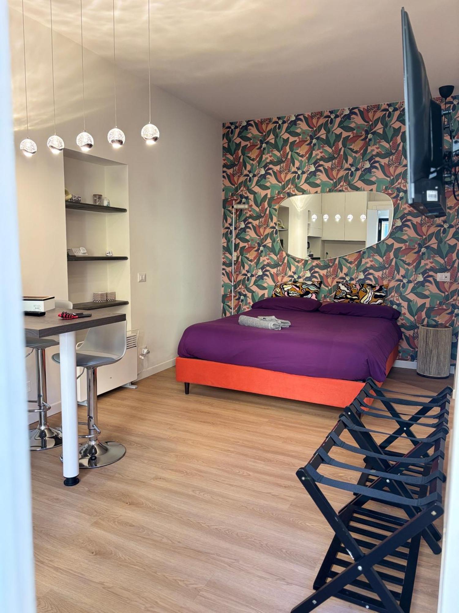 La Vecchia Milano-Les Nubles Vannucci - Il Ballatoio E Il Cortile Extérieur photo