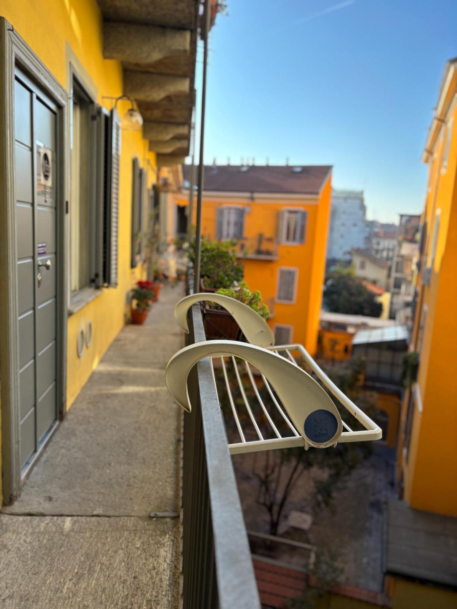 La Vecchia Milano-Les Nubles Vannucci - Il Ballatoio E Il Cortile Extérieur photo