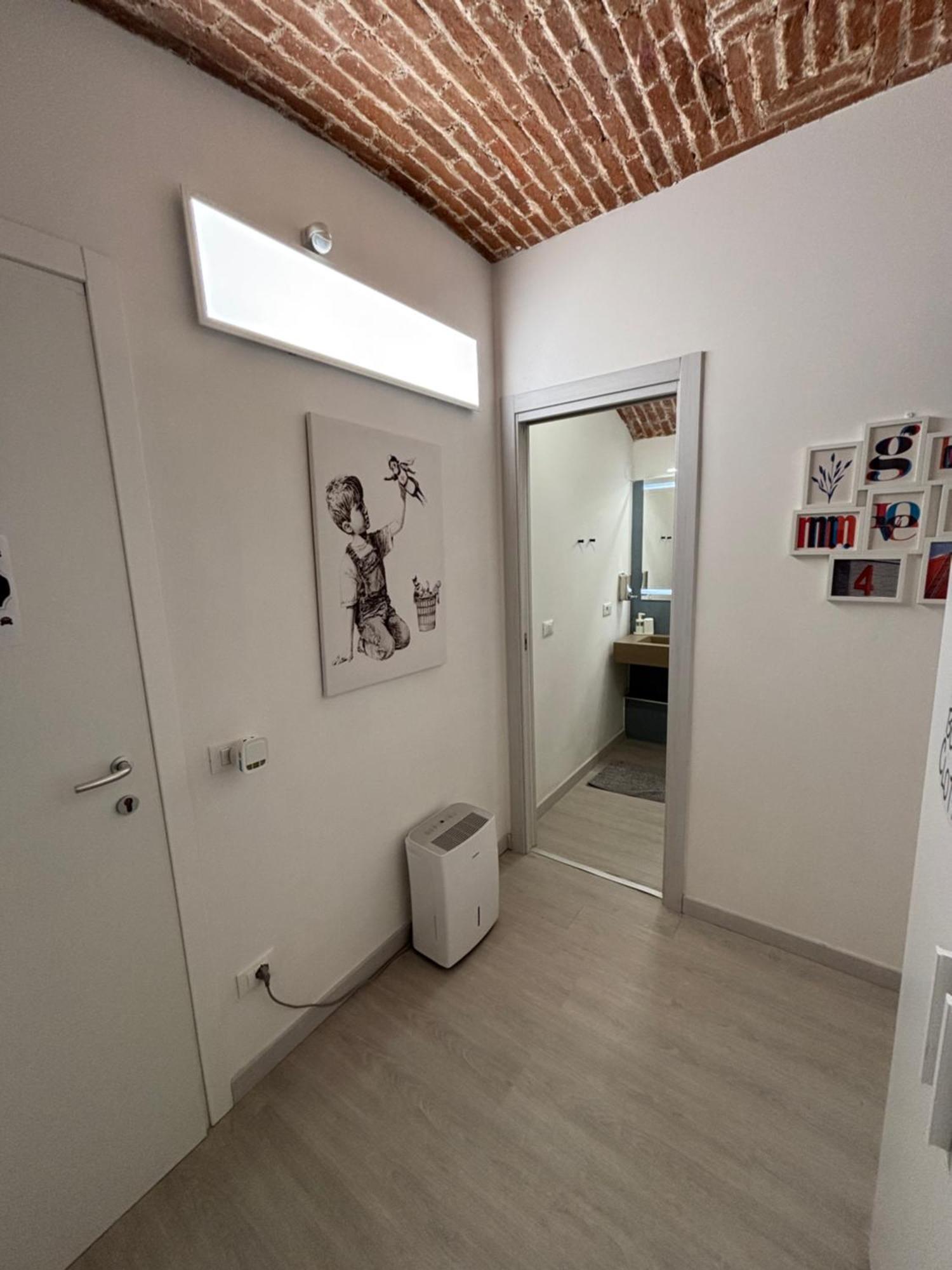 La Vecchia Milano-Les Nubles Vannucci - Il Ballatoio E Il Cortile Extérieur photo