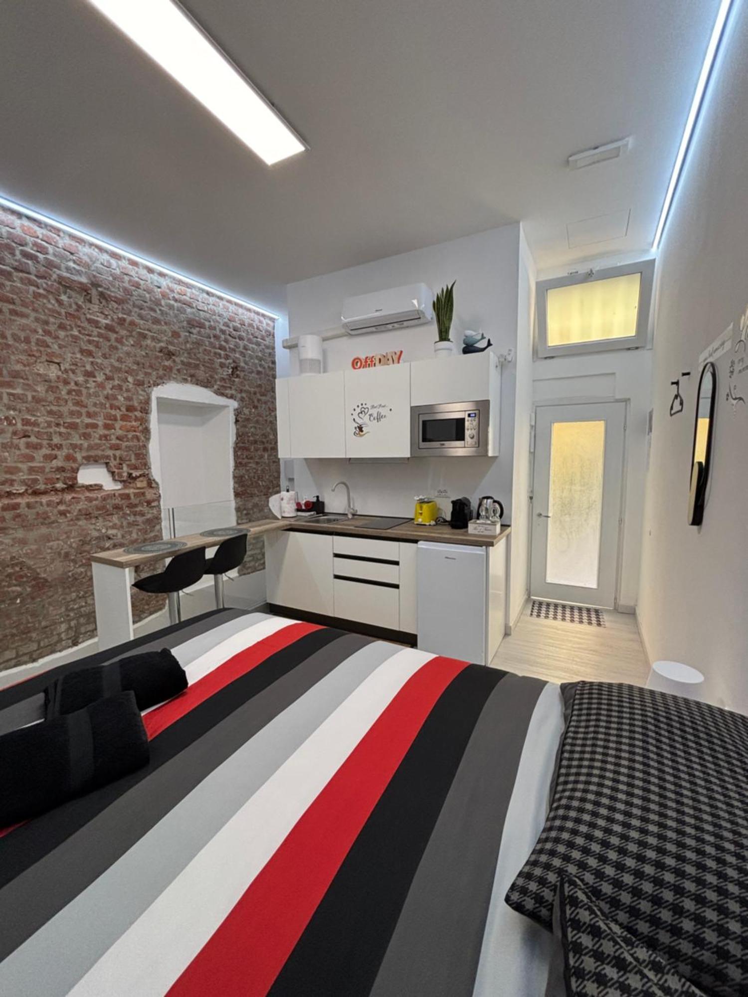 La Vecchia Milano-Les Nubles Vannucci - Il Ballatoio E Il Cortile Extérieur photo